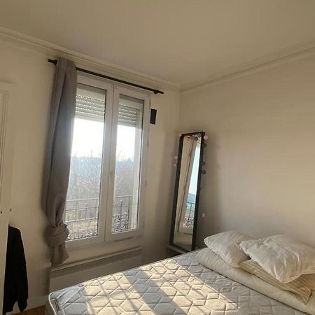 Appartement Ensoleille, Central Et Tout Equipe Avec Vue Tour Eiffel Et Pantheon Paris Extérieur photo