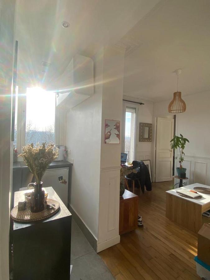 Appartement Ensoleille, Central Et Tout Equipe Avec Vue Tour Eiffel Et Pantheon Paris Extérieur photo