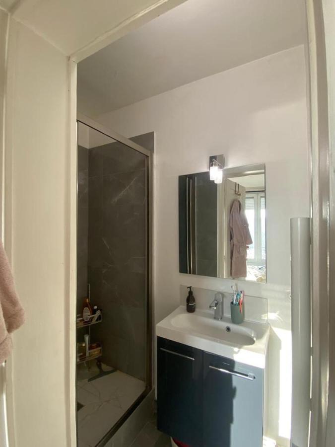 Appartement Ensoleille, Central Et Tout Equipe Avec Vue Tour Eiffel Et Pantheon Paris Extérieur photo